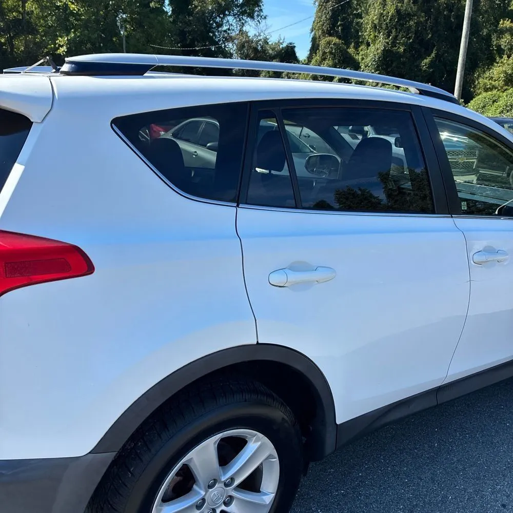 Toyota RAV4 photo 8