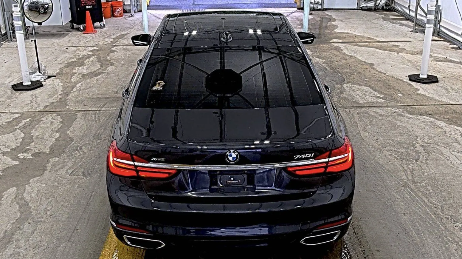 BMW 740i photo 17