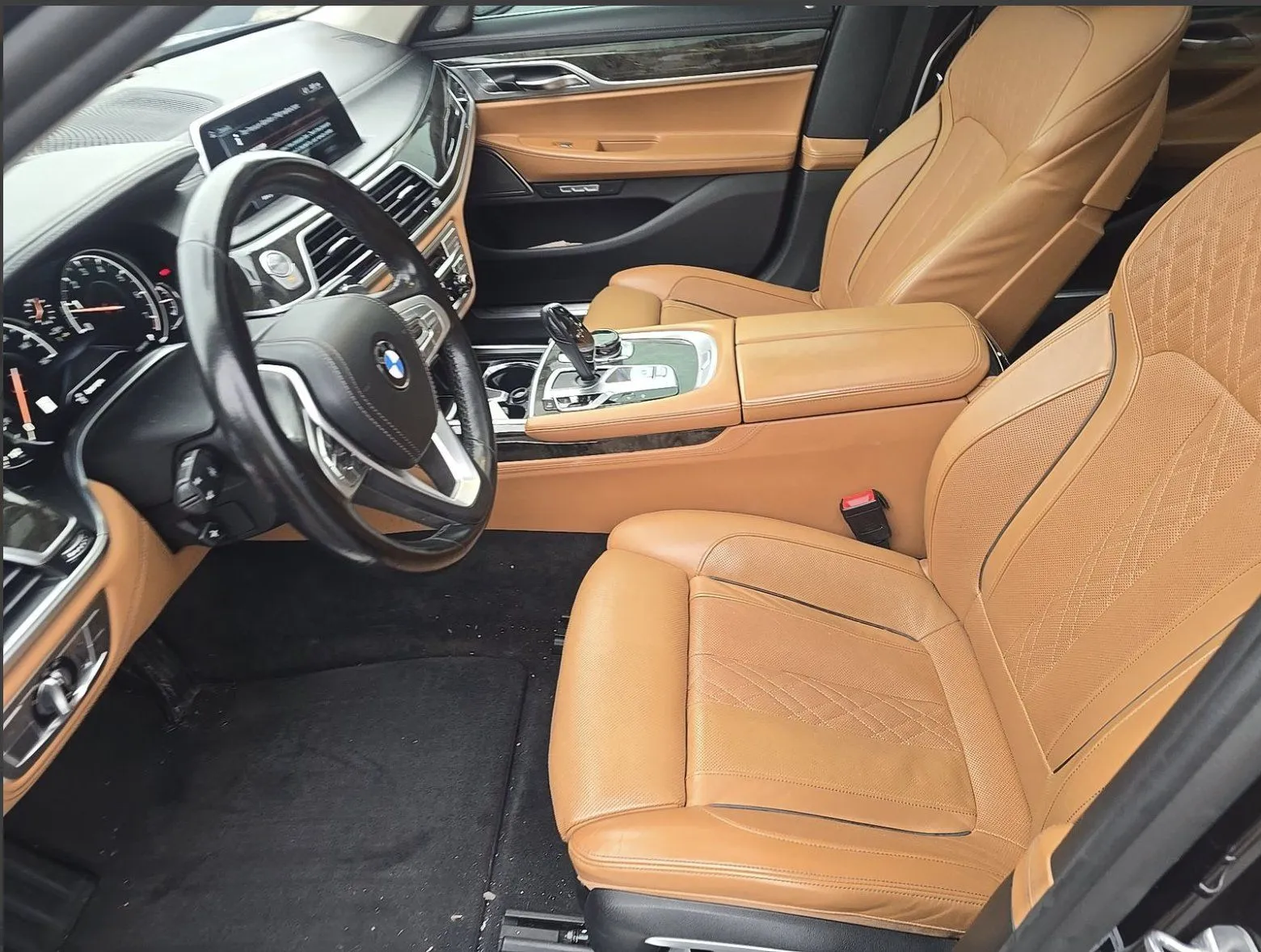 BMW 740i photo 6