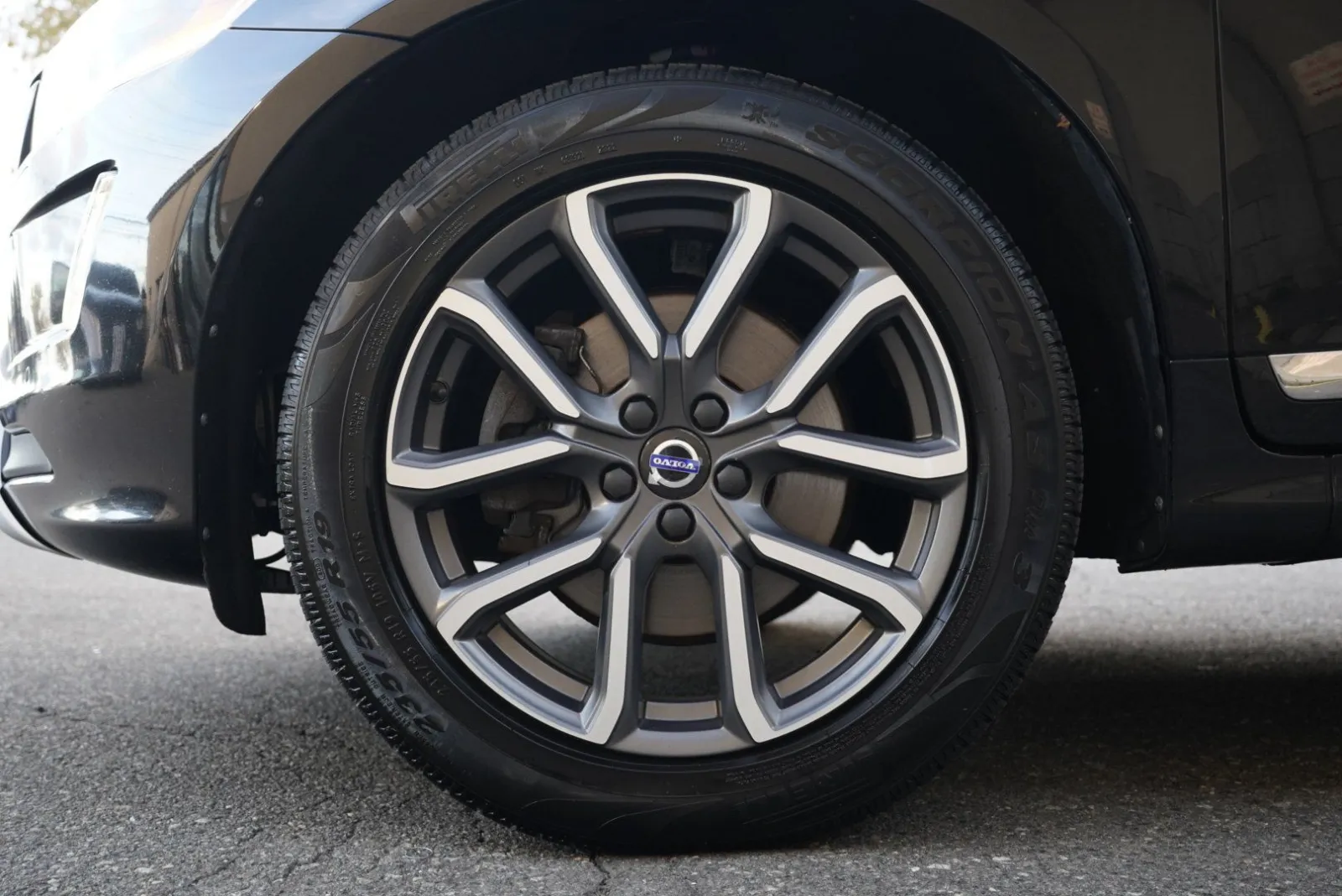 Volvo XC60 photo 14