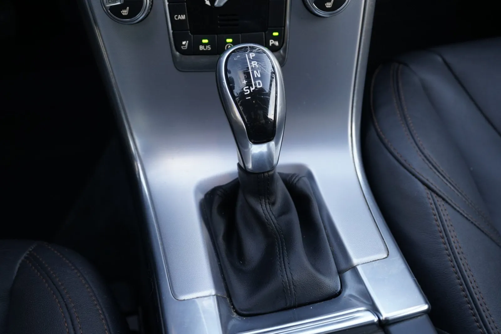 Volvo XC60 photo 48