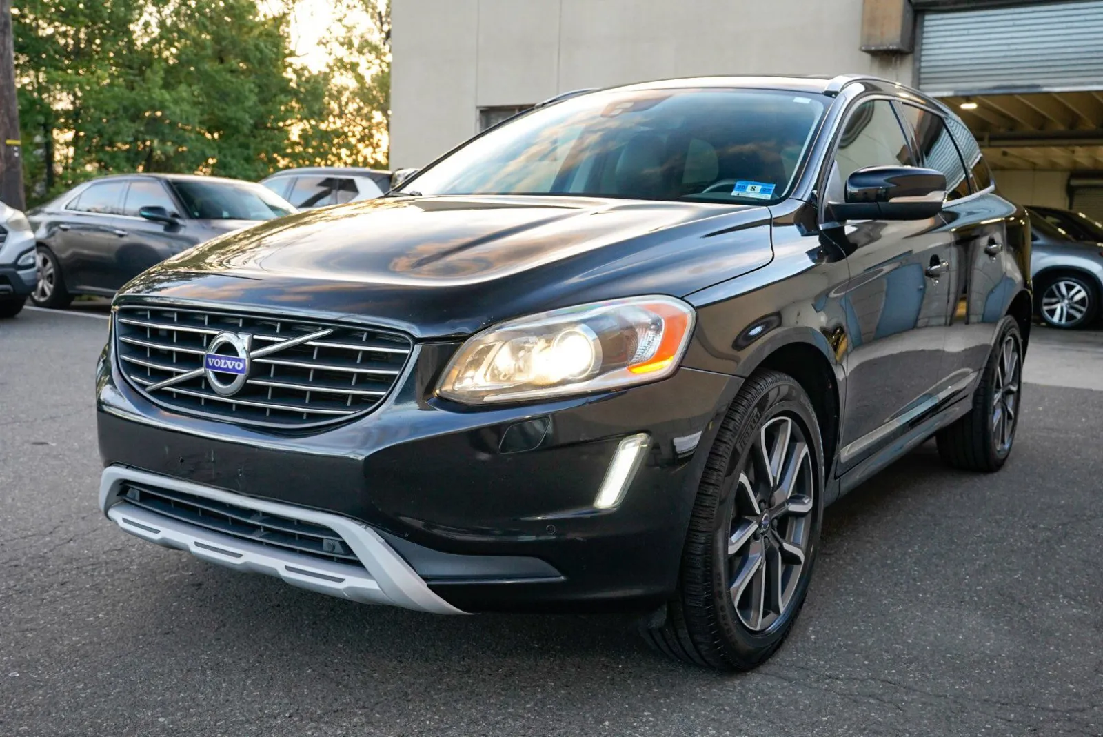 Volvo XC60 photo 9