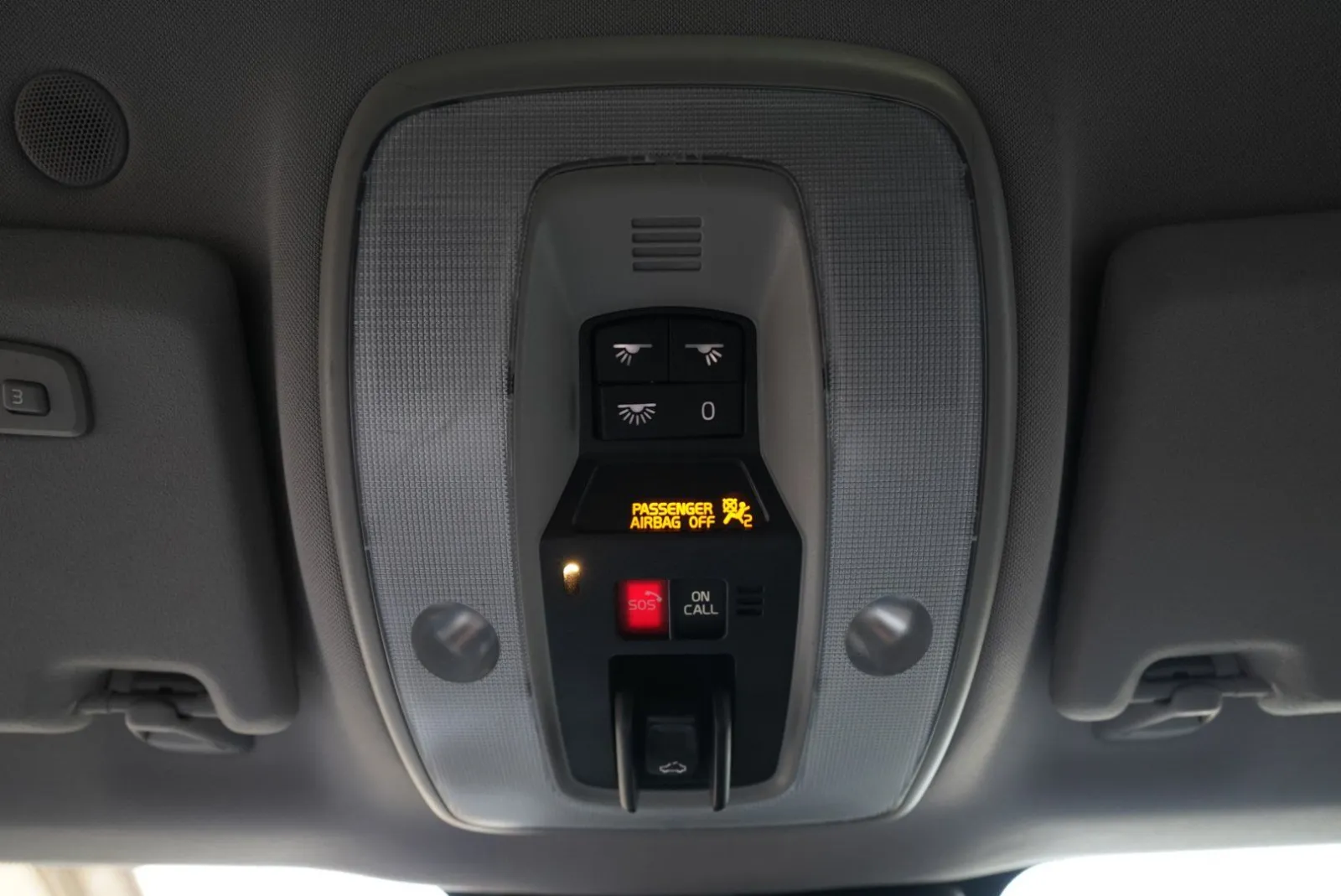 Volvo XC60 photo 24