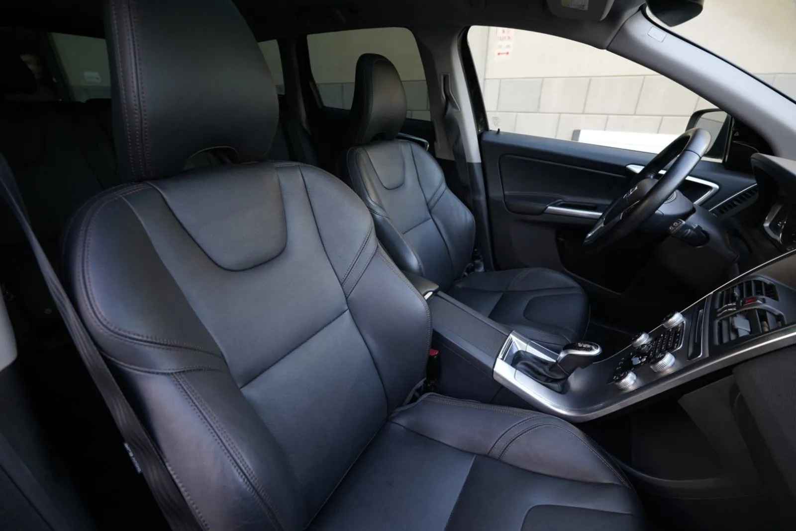 Volvo XC60 photo 43