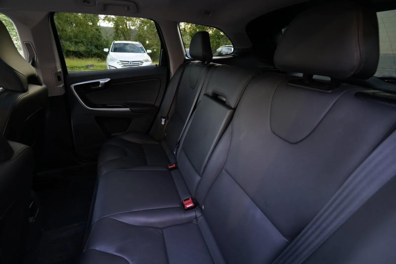 Volvo XC60 photo 30