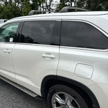 More photos of 2015 Toyota Highlander Limited V6 at 101 Motors, NJ