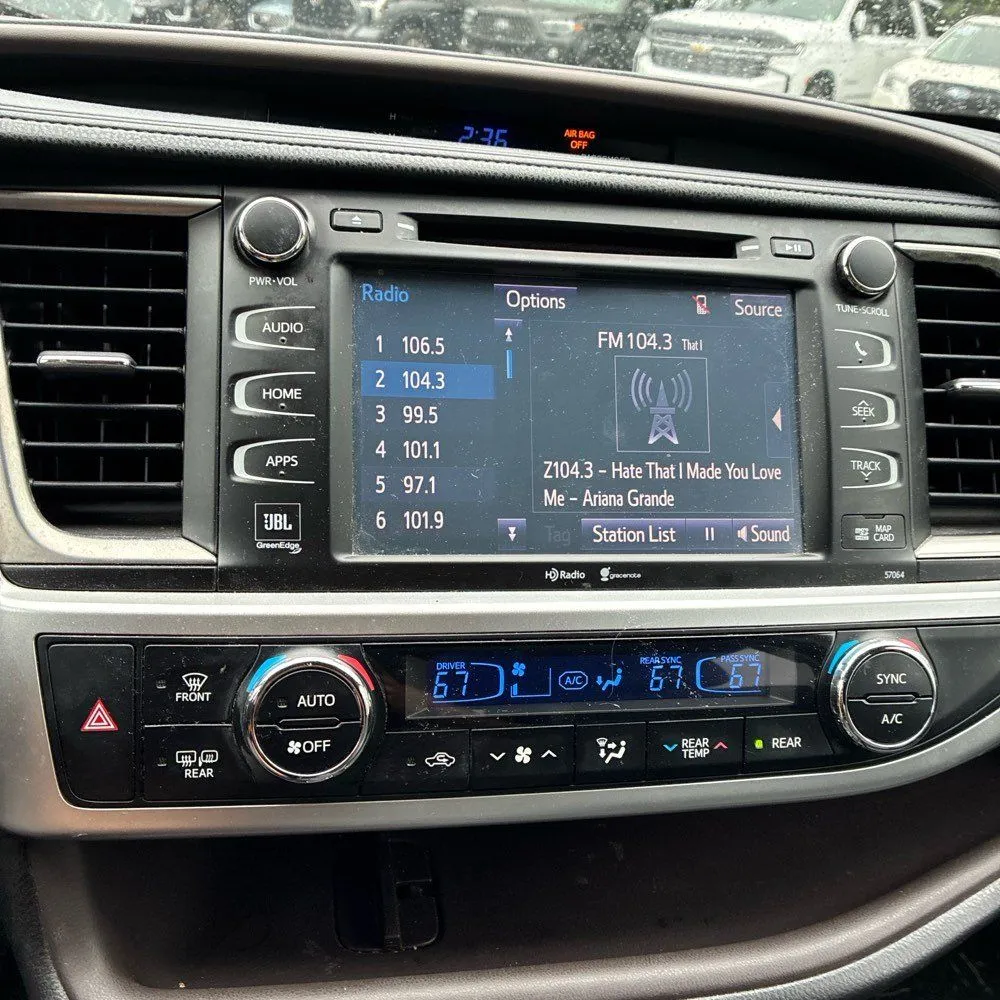 Toyota Highlander photo 24
