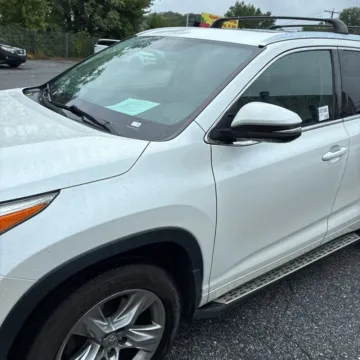 Photos of 2015 Toyota Highlander Limited V6 for sale in Carlstadt, NJ at 101 Motors