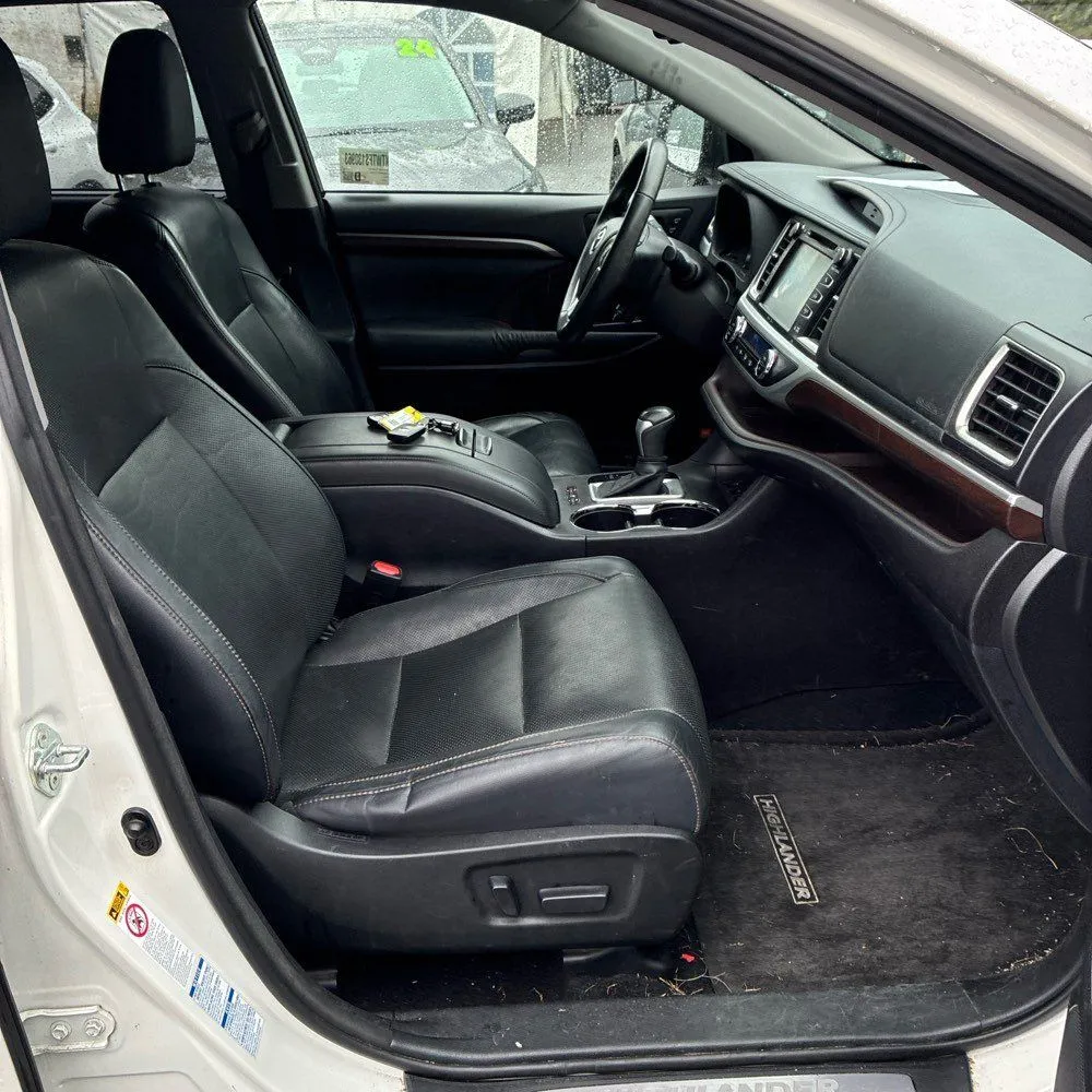 Toyota Highlander photo 19