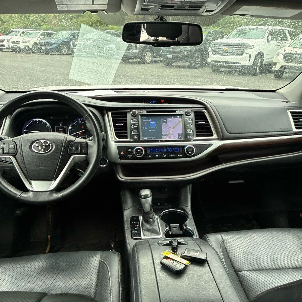 Toyota Highlander photo 23