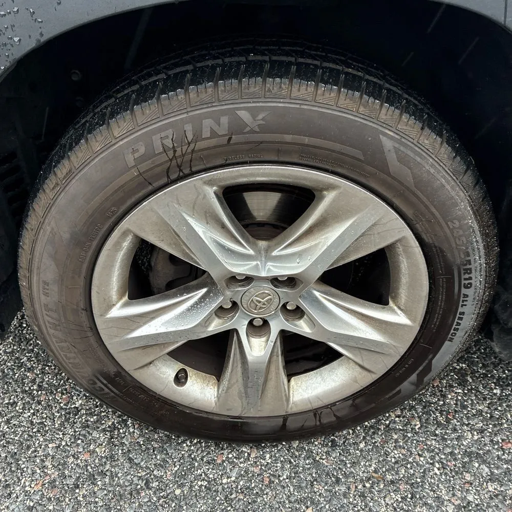 Toyota Highlander photo 13