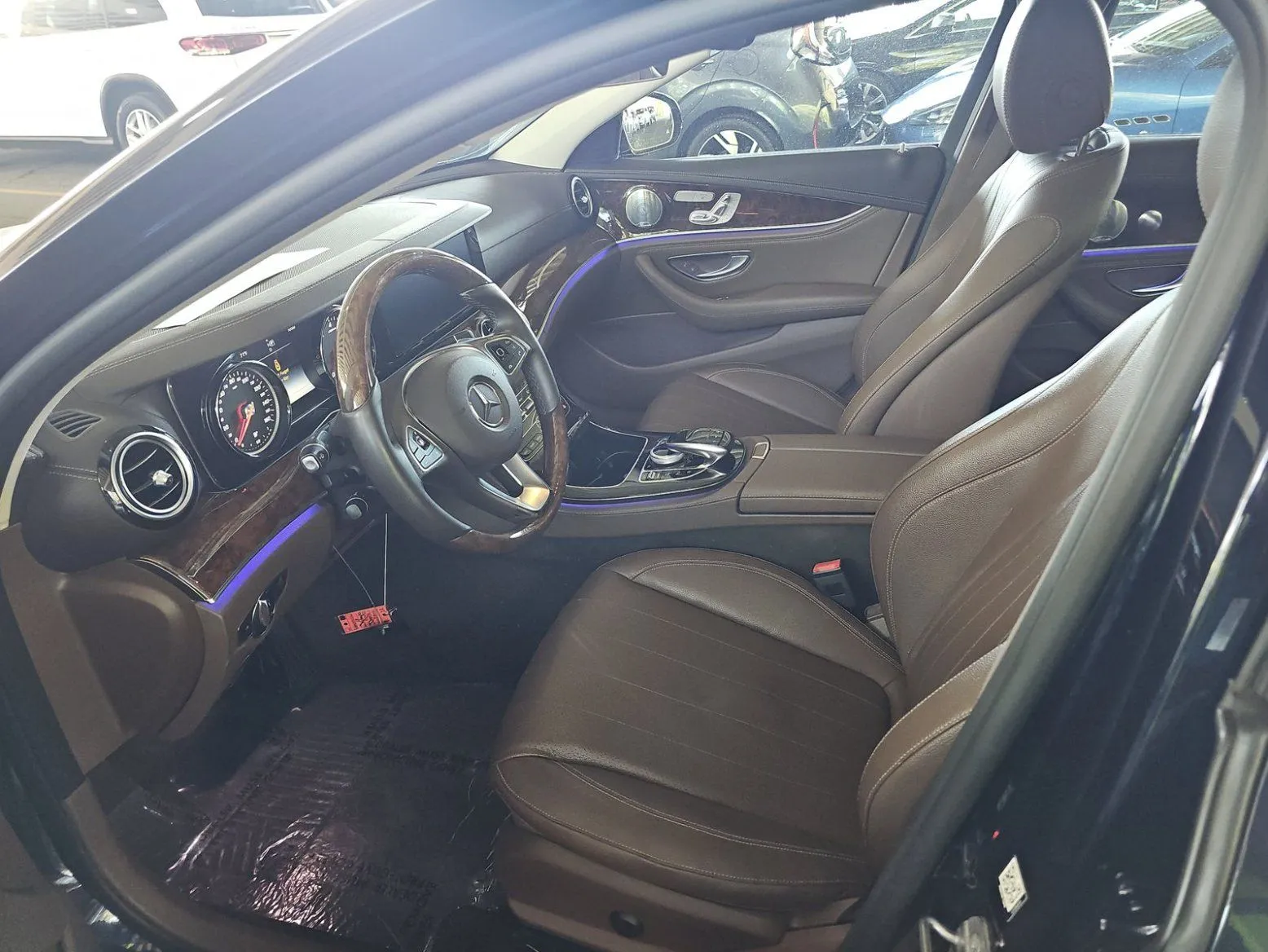 Mercedes-Benz 300 photo 7