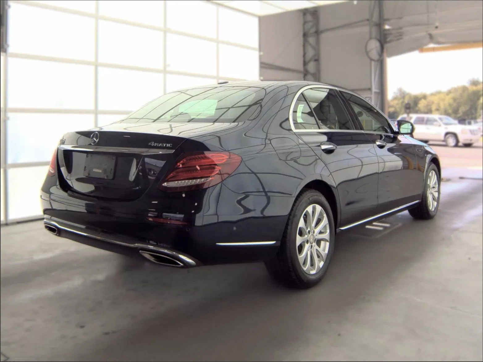 Mercedes-Benz 300 photo 2