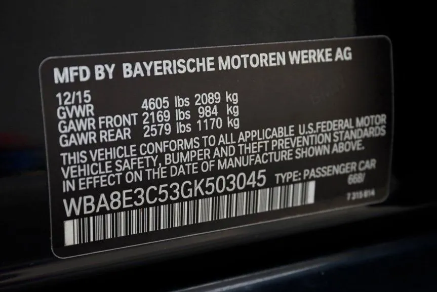 BMW 328i photo 48