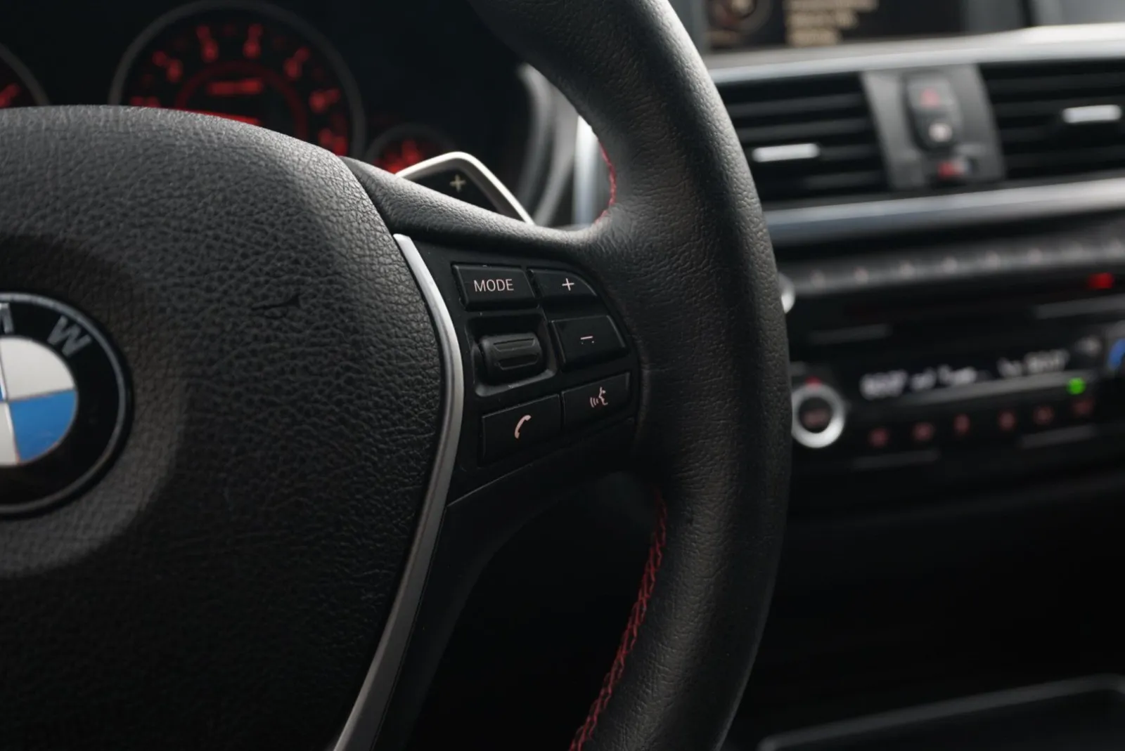 BMW 328i photo 46