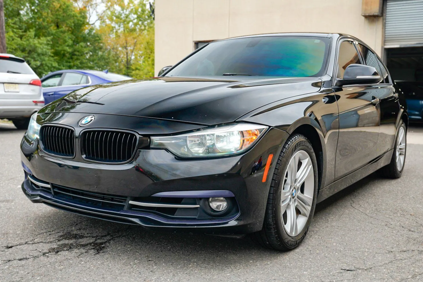 BMW 328i photo 9