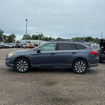Another view of 2017 Subaru Outback 2.5i Limited for sale in Carlstadt, NJ at 101 Motors