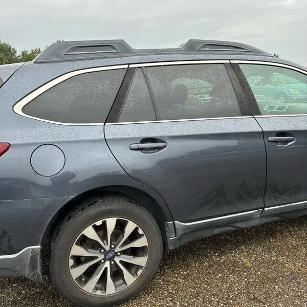 Subaru Outback photo 9