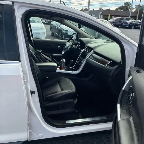Ford Edge photo 21