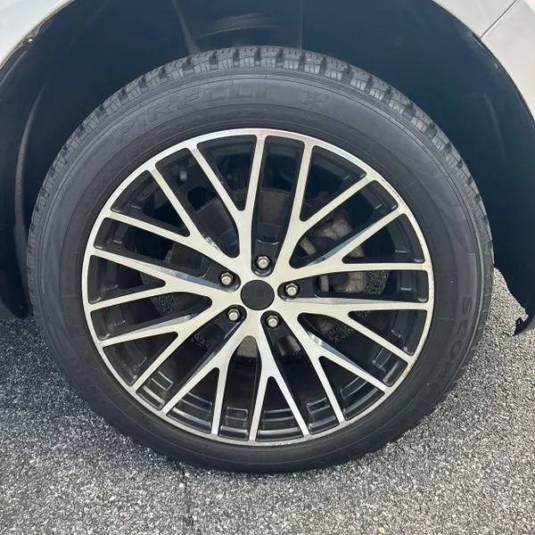 Ford Edge photo 18