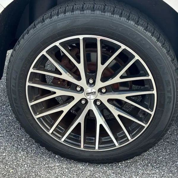 Ford Edge photo 17