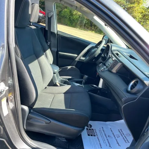 Toyota RAV4 photo 22