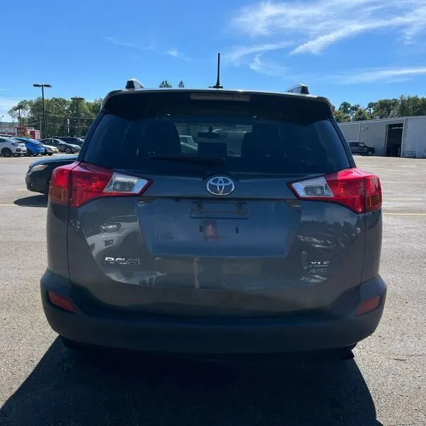 Toyota RAV4 photo 7