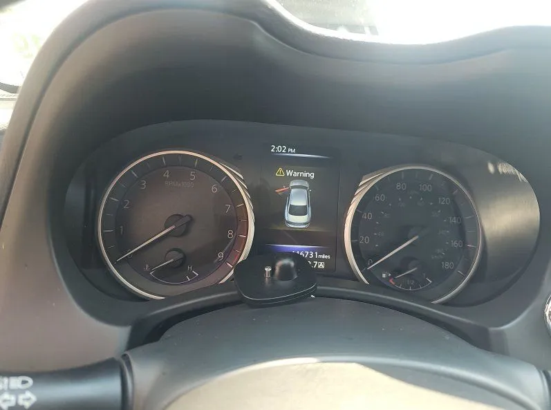 Infiniti Q50 photo 4