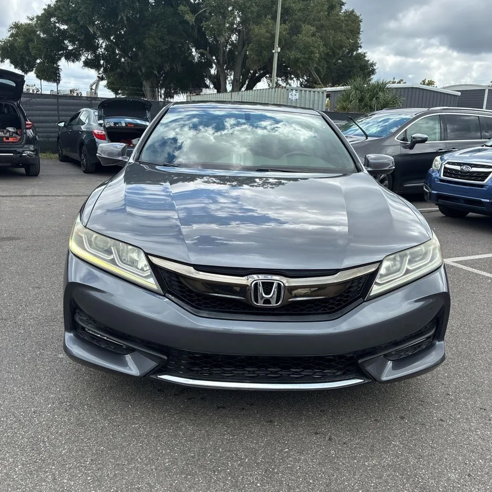 Honda Accord photo 14