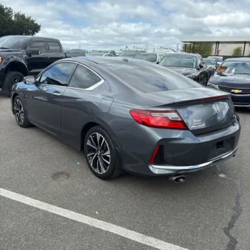 More photos of 2017 Honda Accord EX-L V6 at 101 Motors, NJ