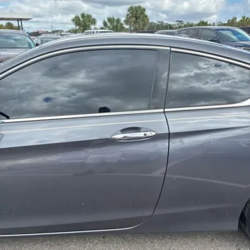 More photos of 2017 Honda Accord EX-L V6 at 101 Motors, NJ