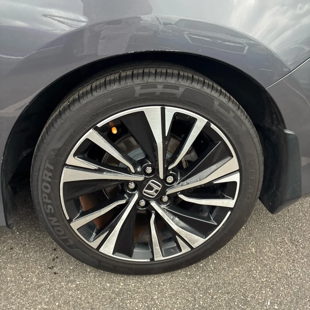 Honda Accord photo 18