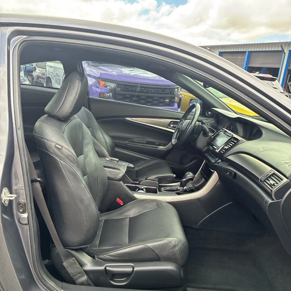 Honda Accord photo 23