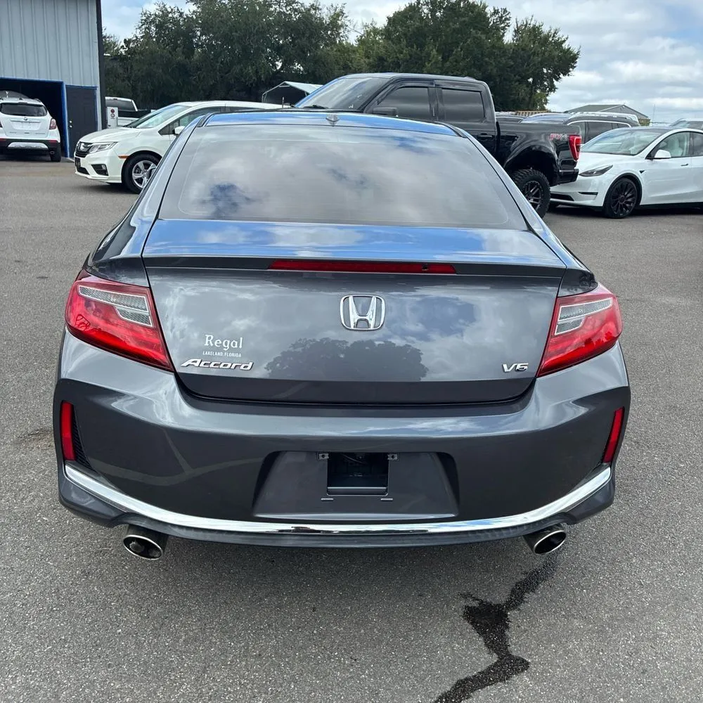 Honda Accord photo 7
