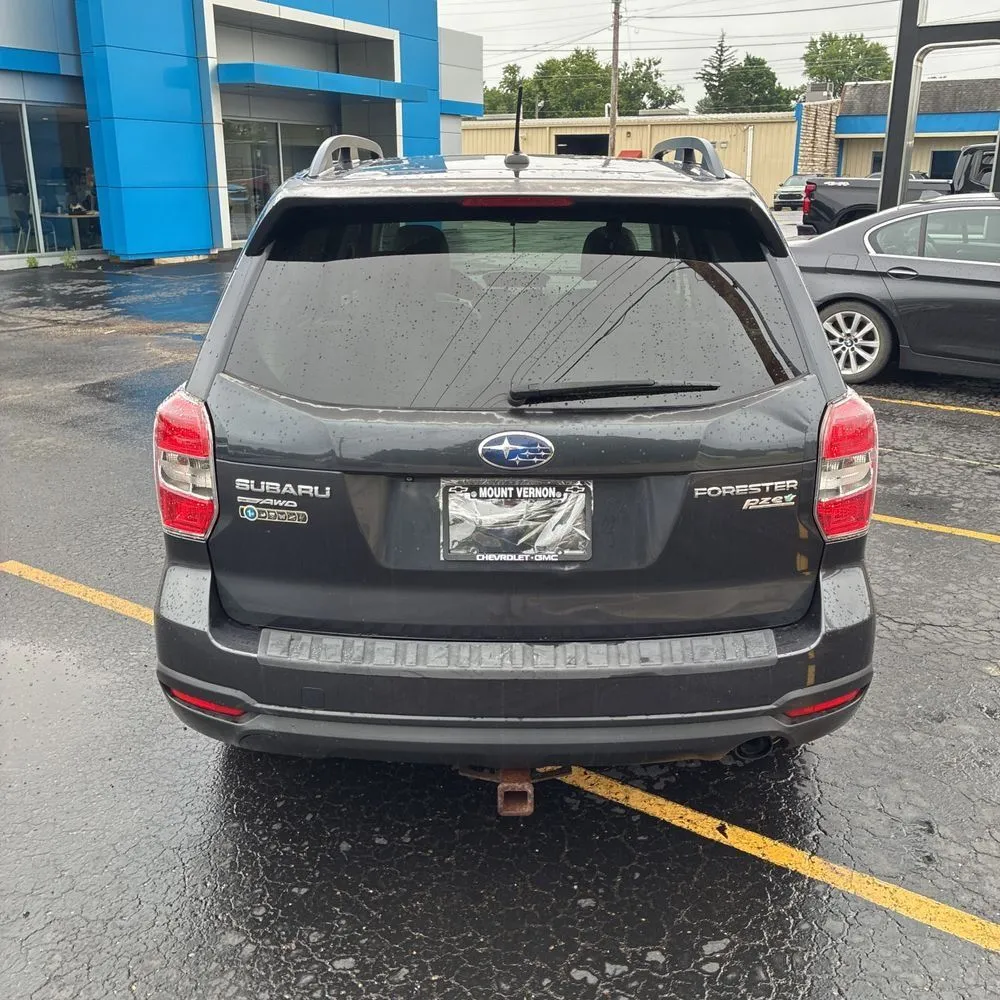 Subaru Forester photo 7