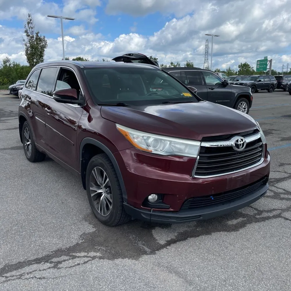 Toyota Highlander photo 12