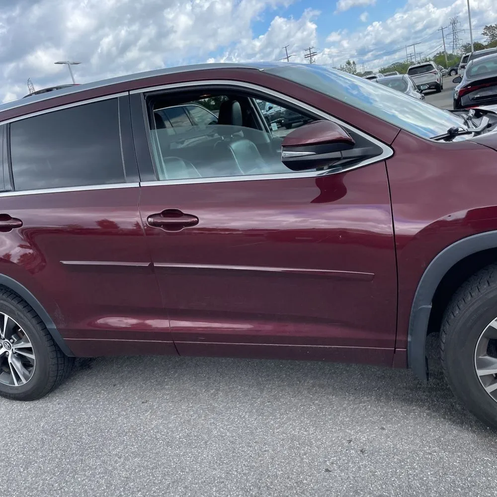 Toyota Highlander photo 11