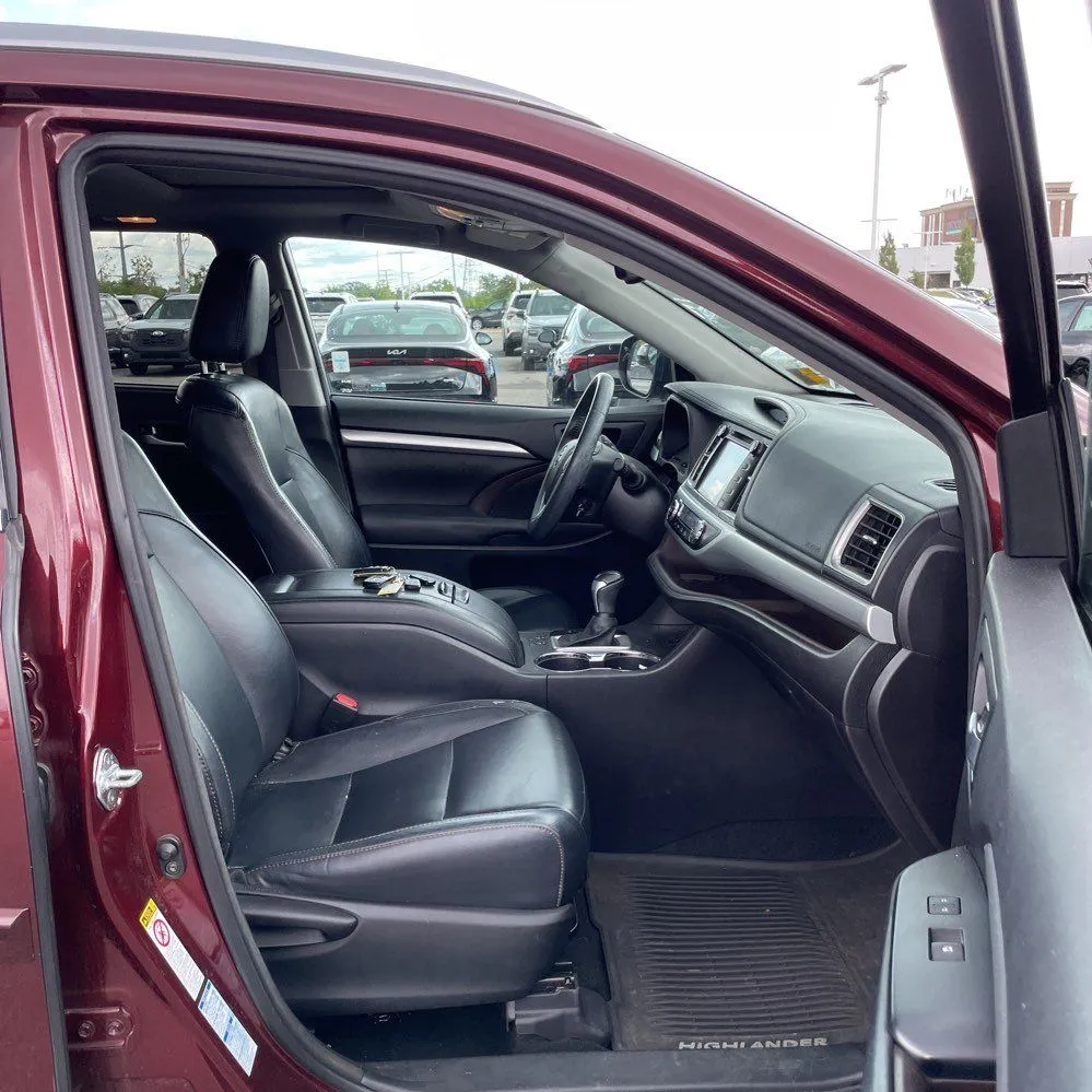 Toyota Highlander photo 23