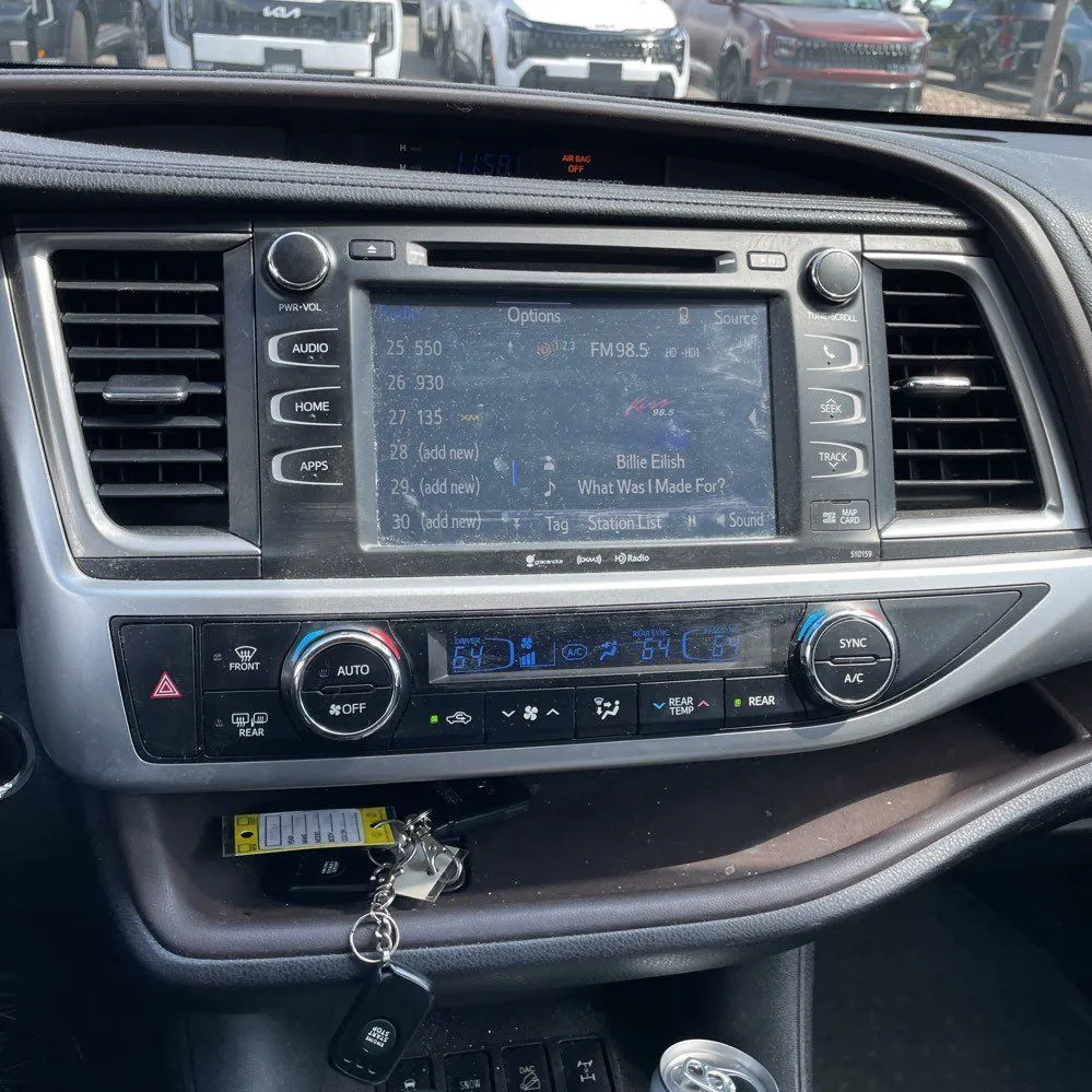 Toyota Highlander photo 28
