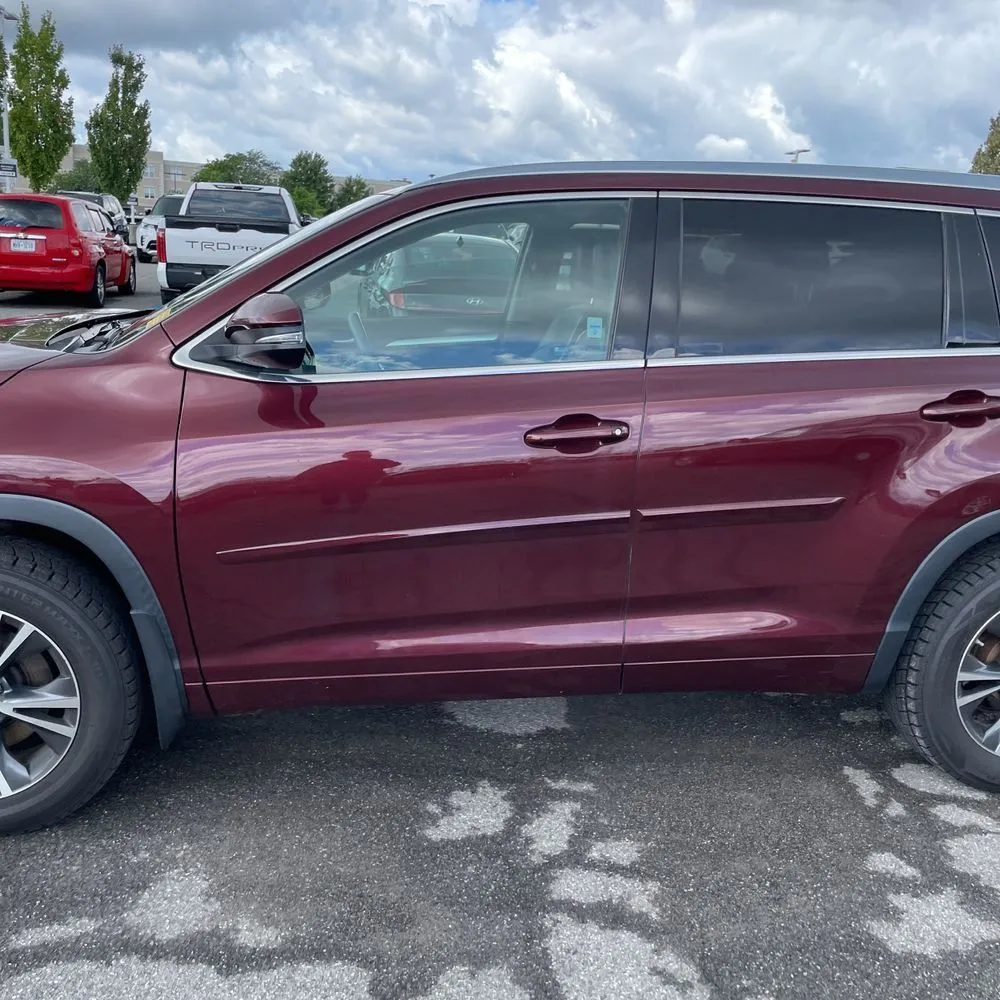 Toyota Highlander photo 4