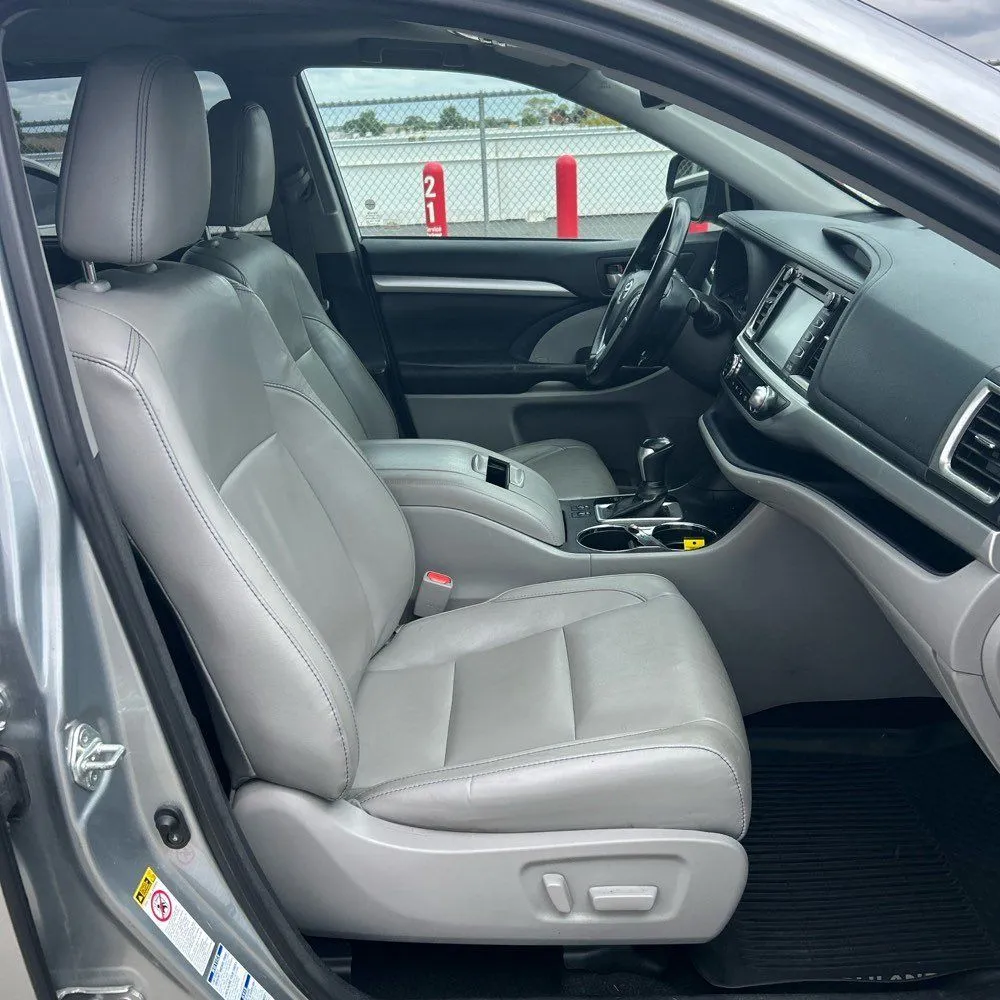 Toyota Highlander photo 23