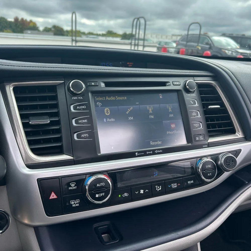 Toyota Highlander photo 28