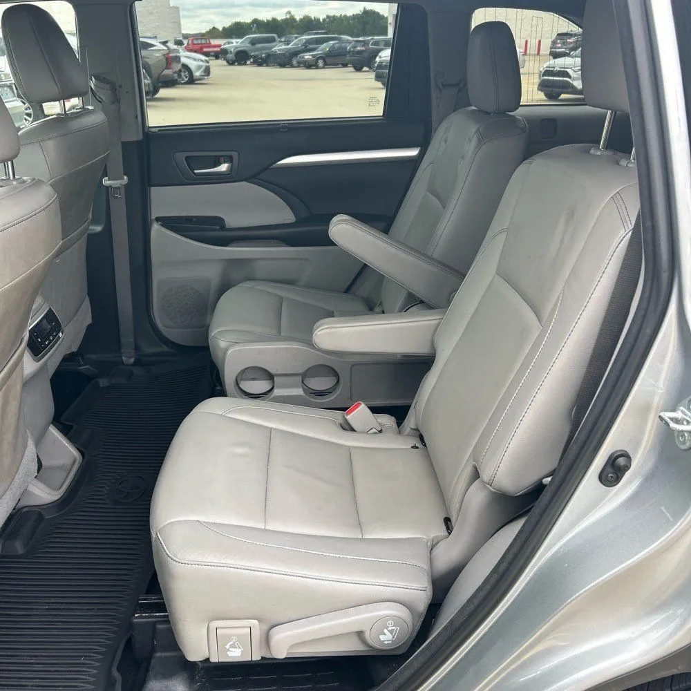 Toyota Highlander photo 24
