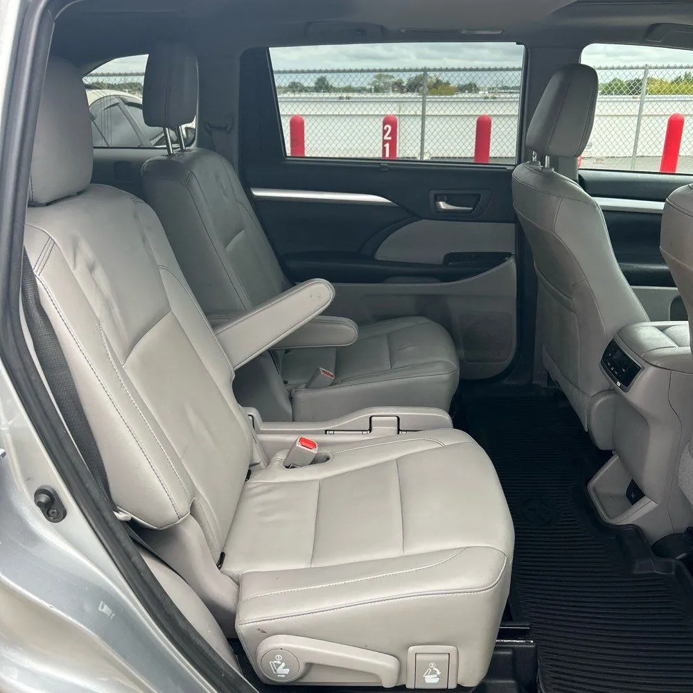 Toyota Highlander photo 25