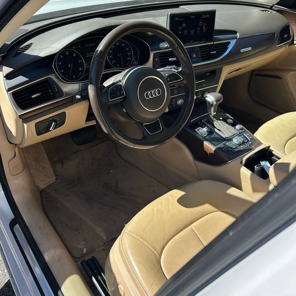 Audi A6 photo 24