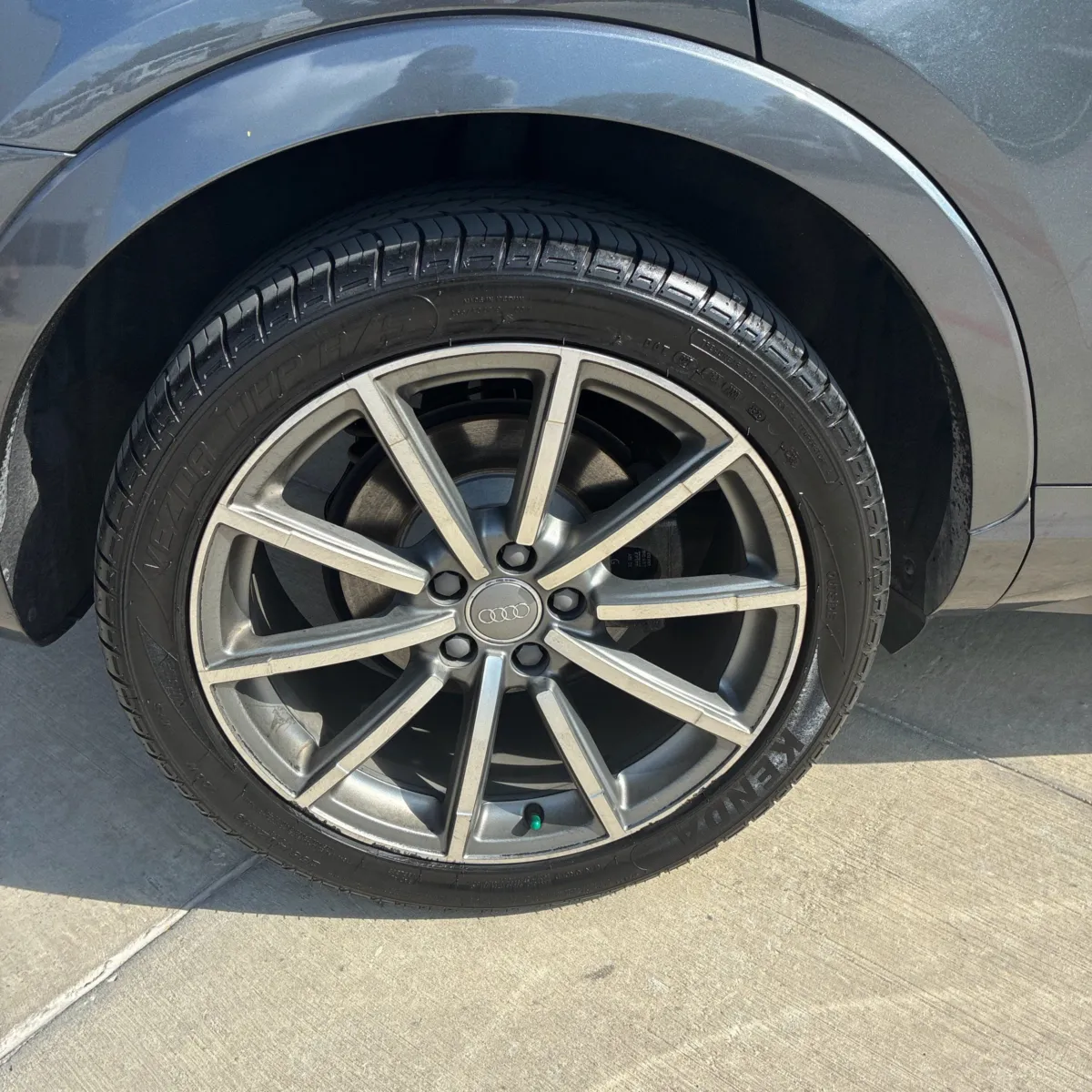 Audi Q3 photo 19