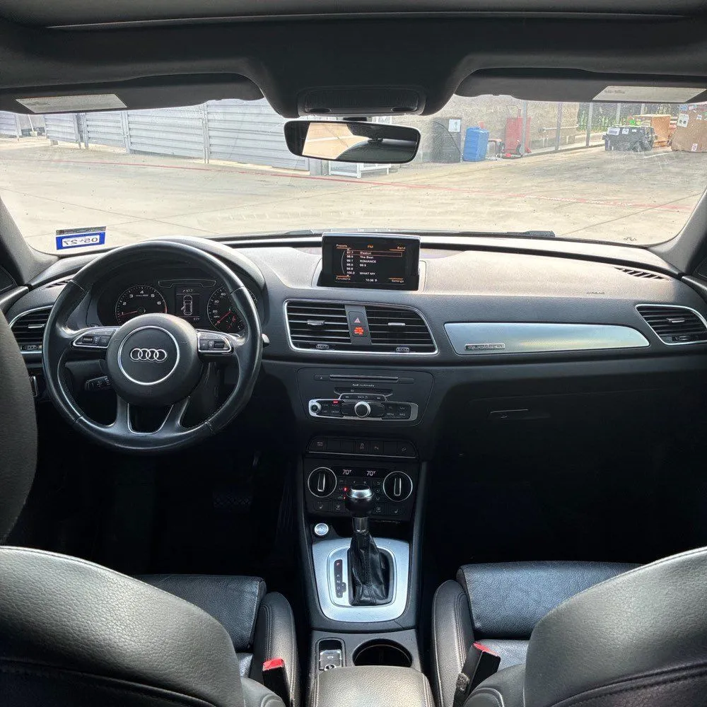 Audi Q3 photo 27