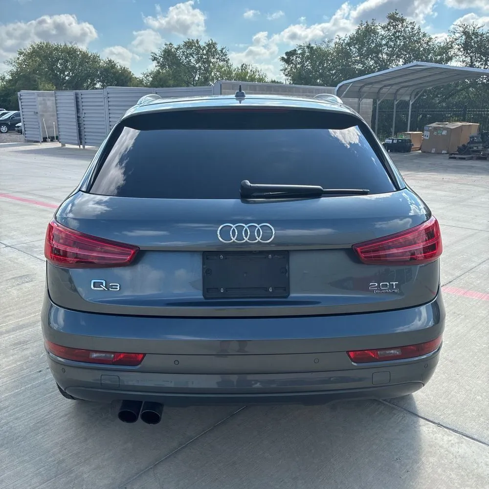 Audi Q3 photo 7