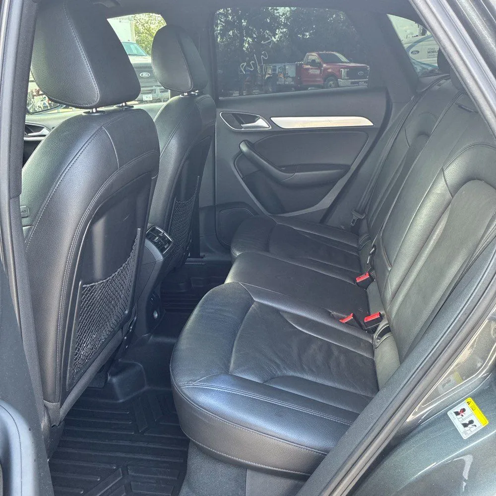Audi Q3 photo 24