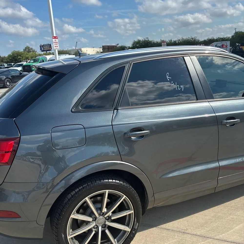 Audi Q3 photo 9
